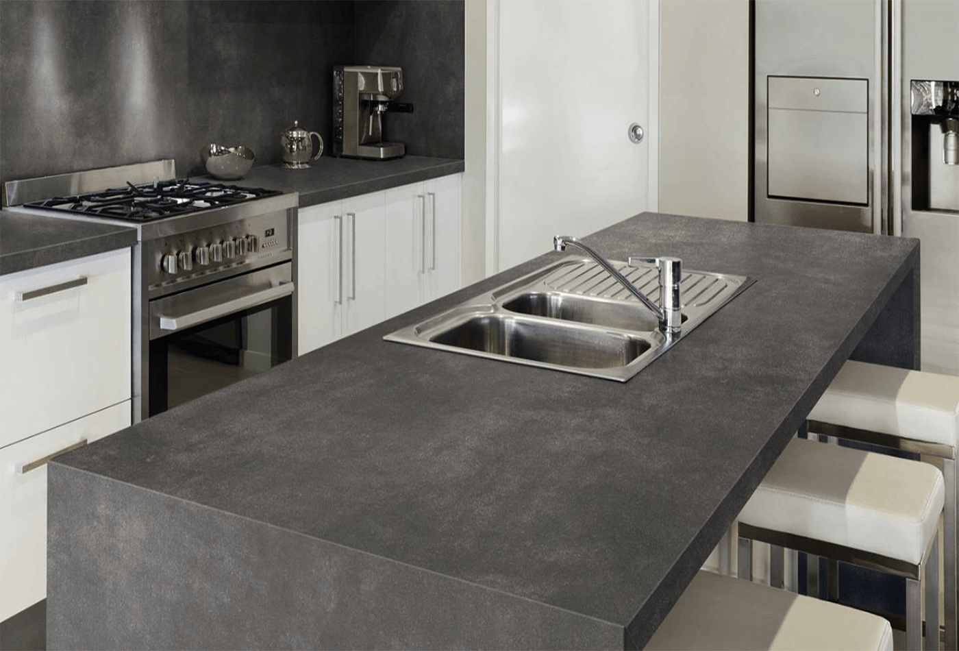 Dark_Cimento_Quartz__Create_a_Grey_Kitchen_to_Stay_Trendy